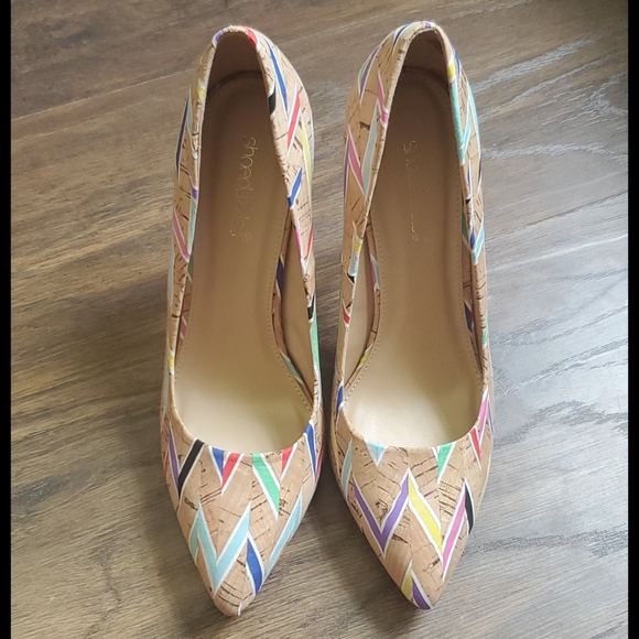 Shoe Dazzle like new cork style colored heels - Picture 2 of 9